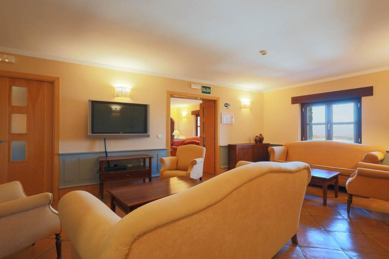 Hotel Tugasa Castillo De Castellar Castellar de la Frontera Εξωτερικό φωτογραφία